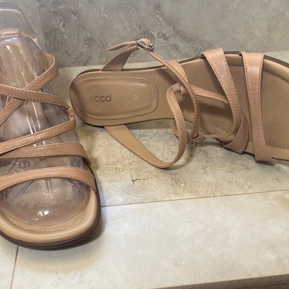 Ecco strap Sandals Heels size 37